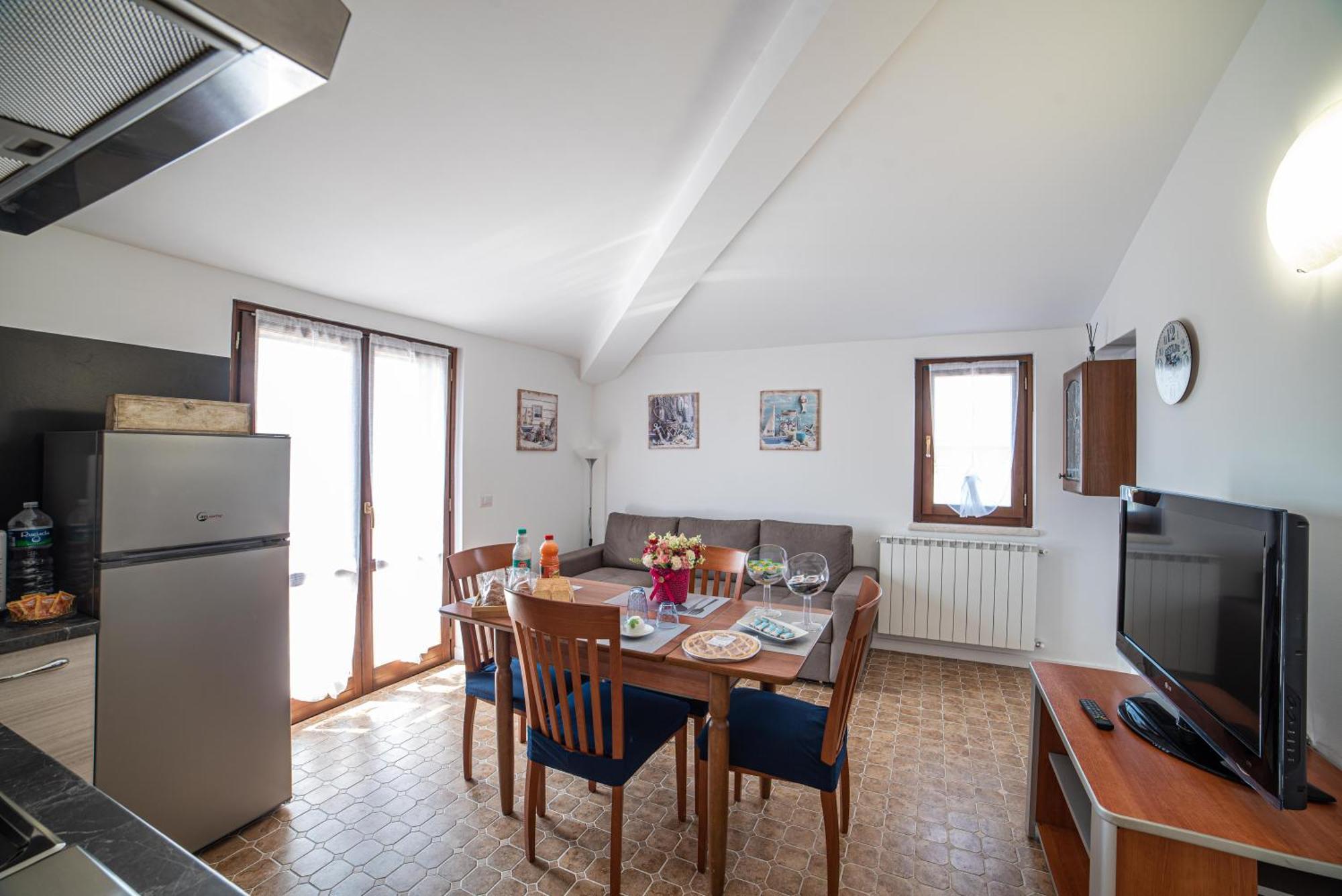Dolce Alba Bed and Breakfast Montecastrilli Exteriör bild