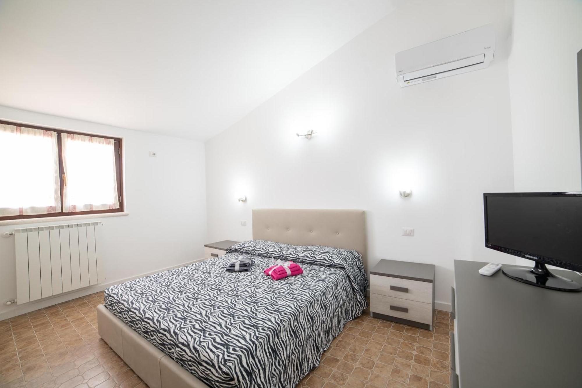 Dolce Alba Bed and Breakfast Montecastrilli Exteriör bild